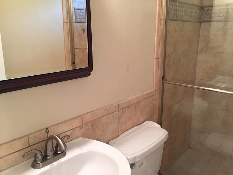 1st floor bath