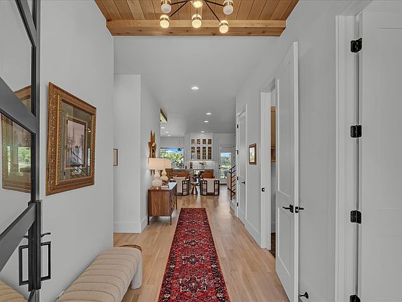 3rd image of 12910 S 28th Pl