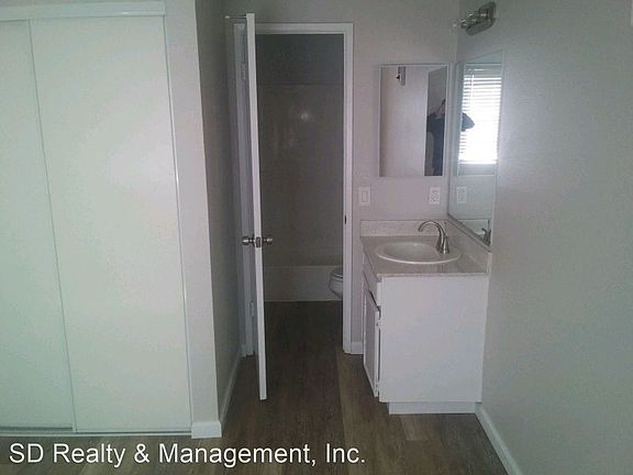 2nd image of 4336 Iowa St Unit 5