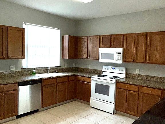 2nd image of 543 Periwinkle Dr