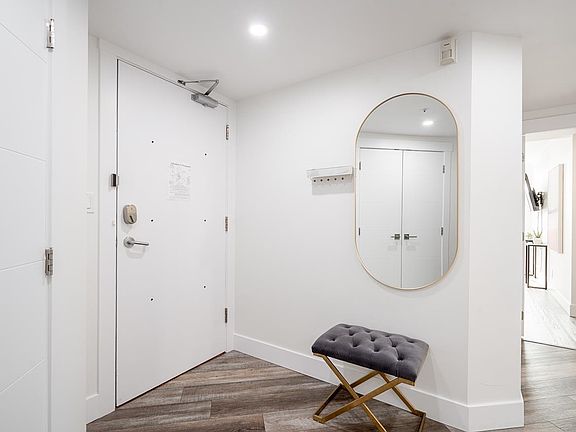 5th image of 1050 Burrard St #1907