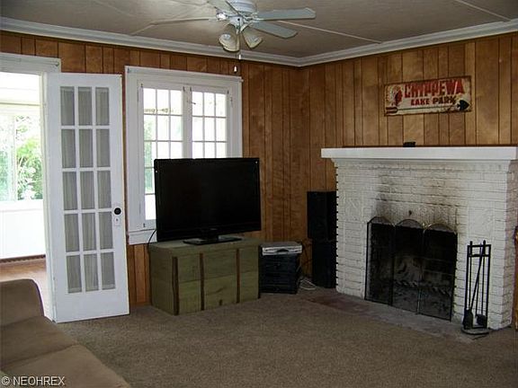4th image of 81 Longacre Ln