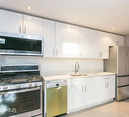 Rented by MNS Marketing | media 17