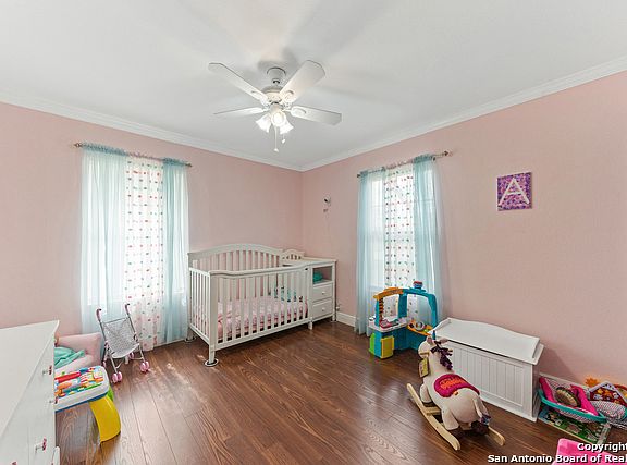 4th image of 326 Placid Dr