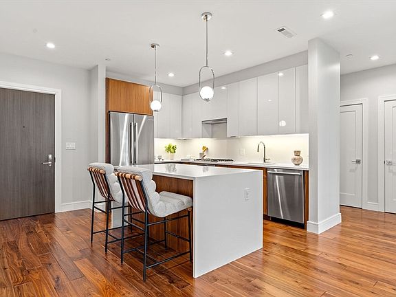 2nd image of 99 Sumner St #312
