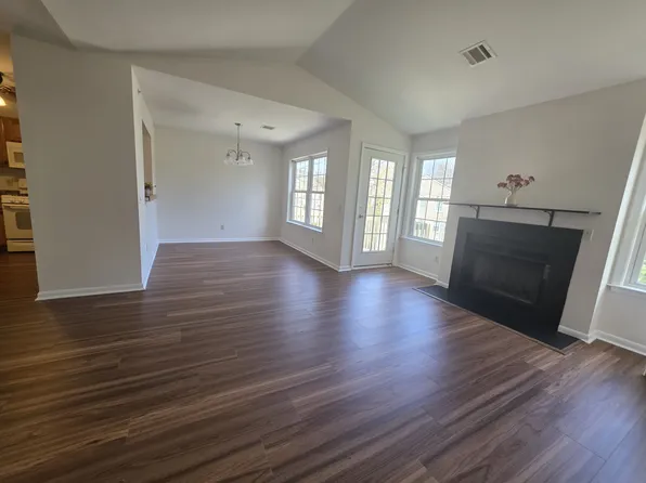 11 Evergreen Dr APT 64, Clifton, NJ 07014