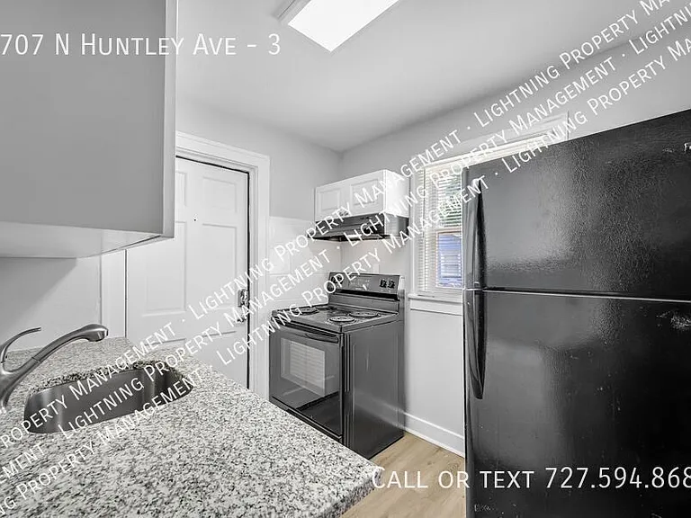 7707 N Huntley Ave #3 — Photo 6