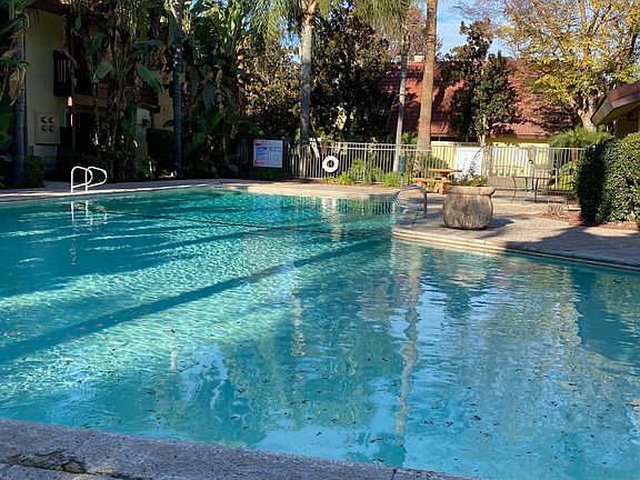 3rd image of 2909 E Huntington Blvd #234