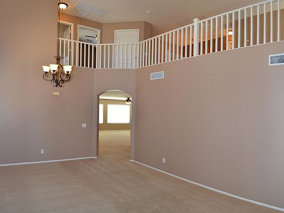 5th image of 41183 W Thornberry Ln