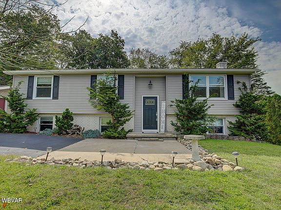 3rd image of 16 Woodland Dr