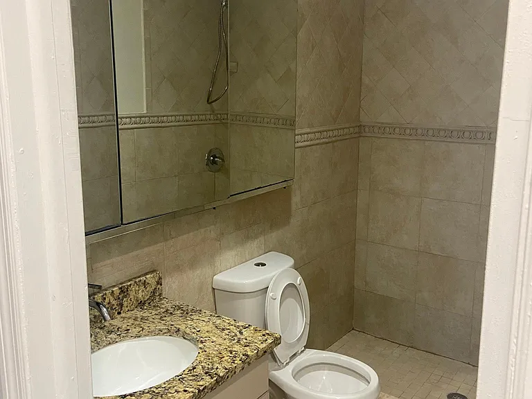 2160 Corbin Pl #C — Photo 16