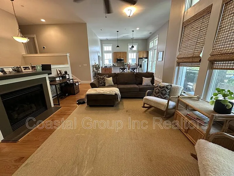 4635 Pleasant Ave #D — Photo 33