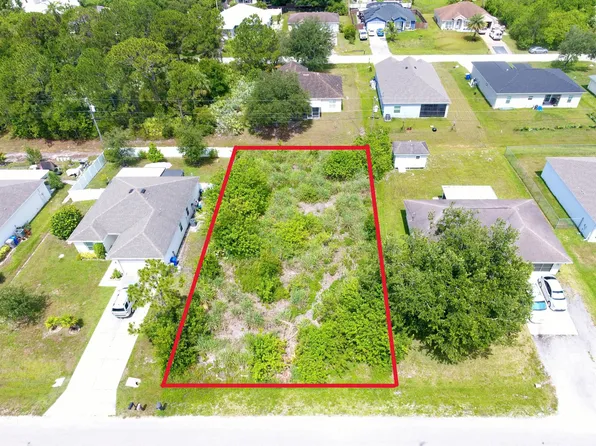8035 102nd Avenue, Vero Beach, FL 32967