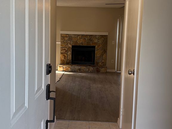 4th image of 11467 Fort Caroline Lakes Dr N