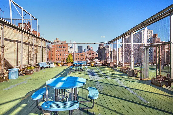 Sold by Nest Seekers International | media 16