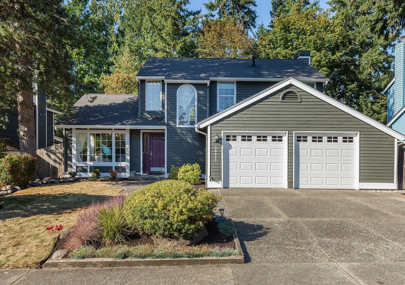 Your Dream Backyard, Modern Upgrades, and the Klahanie Lifestyle! — Photo 1
