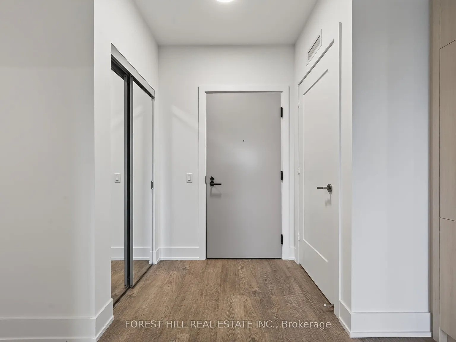 2 bed, $2,400 — Photo 3