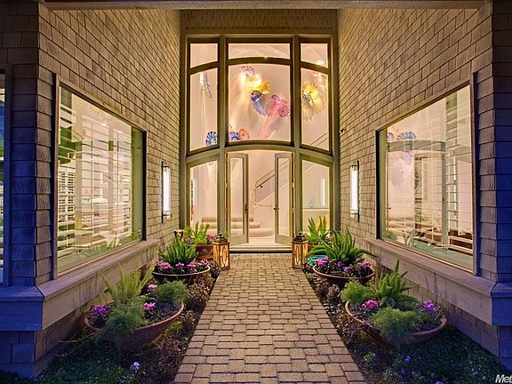 4th image of 813 Lake Oak Ct