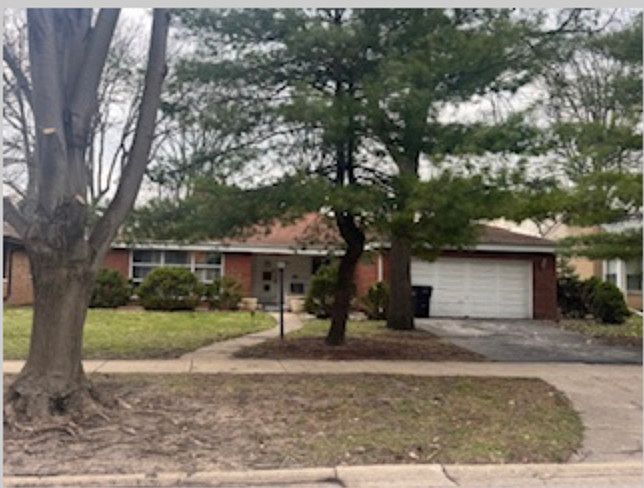 1st image of 4916 Morse Ave