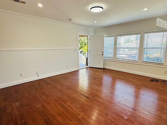 2nd image of 2629-2631 Abbey St #2629