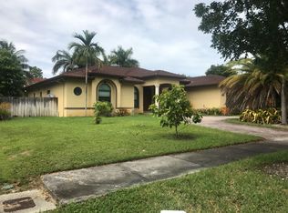 8317 SW 182nd Ter, Palmetto Bay, FL 33157