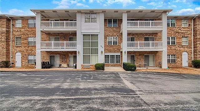 1st image of 920 Guelbreth Ln APT 303
