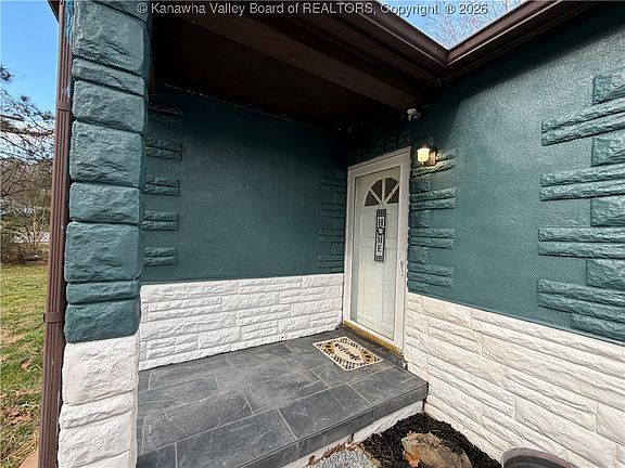 3rd image of 4866 Washington St W