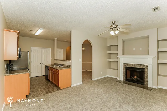 6540 Capitol Knl — Photo 4