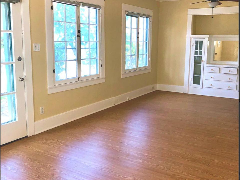 1st image of 444 S Euclid Ave #4