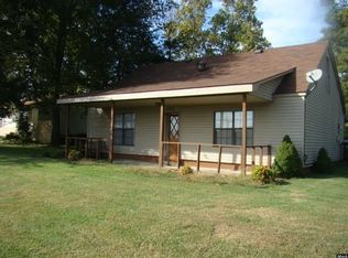 302 E College St, Union City, TN 38261