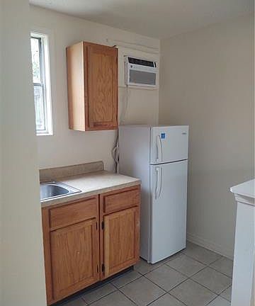 3rd image of 7517 Benjamin St APT 3
