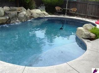 2194 E Revere Rd, Fresno, CA 93720