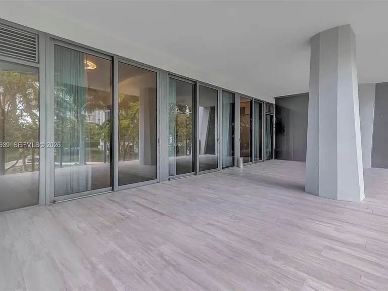 2831 S Bayshore Dr #402 — Photo 16