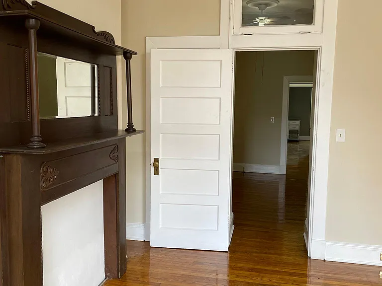 9 W Chase St — Photo 10