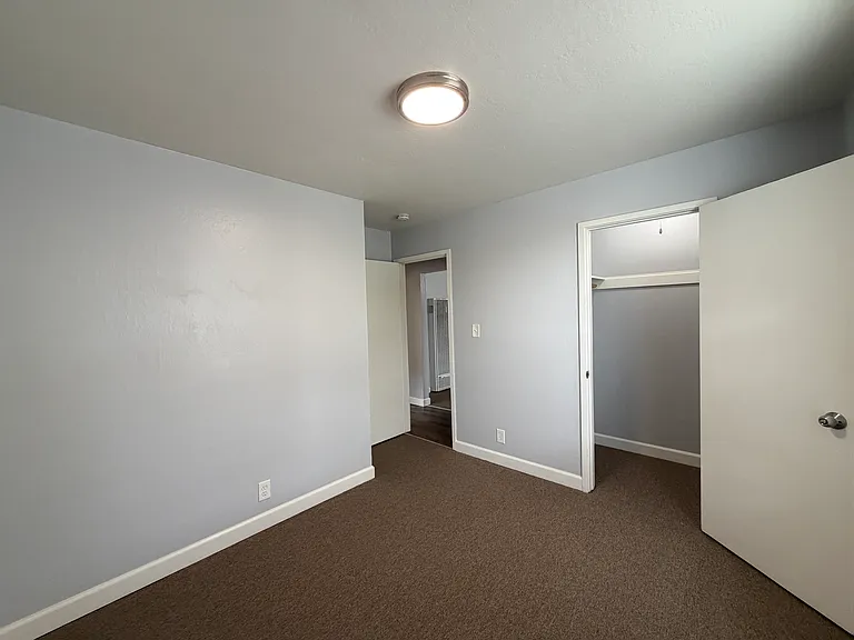 475 Alcatraz Ave — Photo 11
