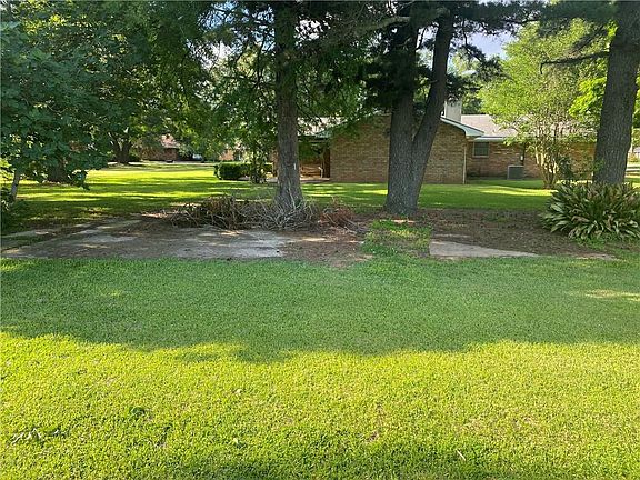 4th image of 1604 Hartwood Dr