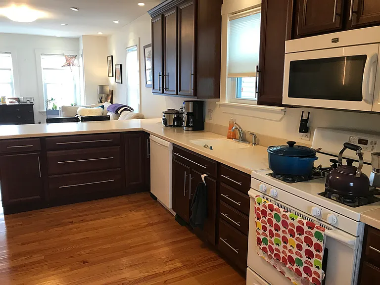 14 Rossmore Rd #1 — Photo 2