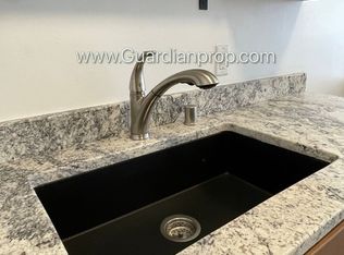 627 Polk St NE #6, Minneapolis, MN 55413