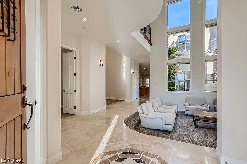9736 Verlaine Ct — photo 3