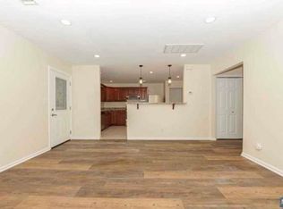 2 Patricia Ct #1, Carlstadt, NJ 07072