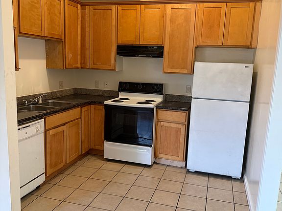 3rd image of 3440 Wilson Ave APT 1
