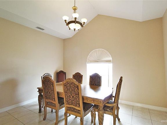 3rd image of 240 Ebano Cir