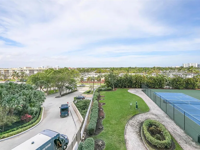 600 Three Islands Blvd #403 — Photo 33