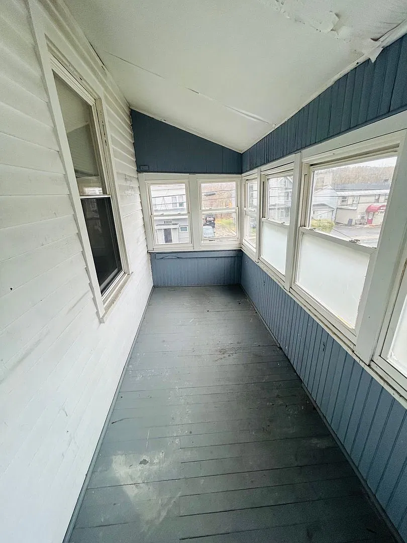 PM 219 W Main St — Photo 4