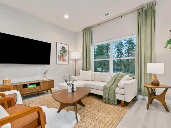 18214 NE 47th Ave, Vancouver, WA 98686