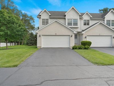 669 Barlina Rd, Crystal Lake, IL, 60014
