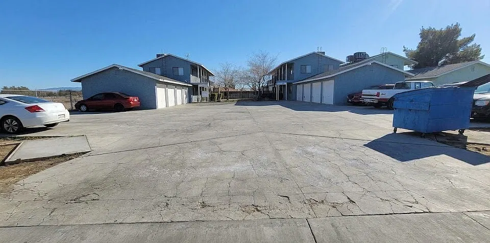 2437 Diamond St #A1