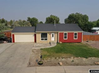 1025 Quincy Dr, Rock Springs, WY 82901