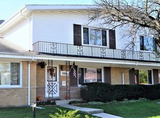 7003 Carol Ave, Niles, IL 60714