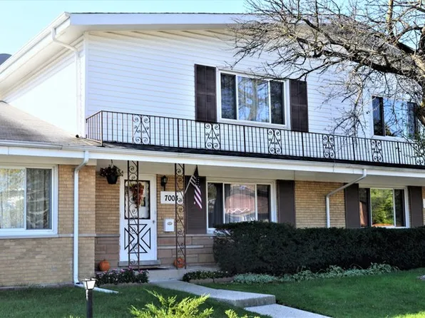 7003 Carol Ave, Niles, IL 60714